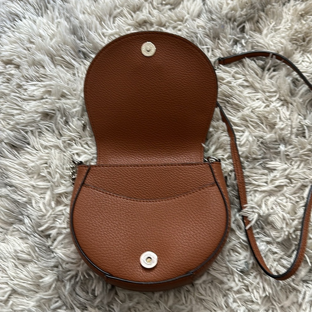 GUESS purse - Picture 3 of 4